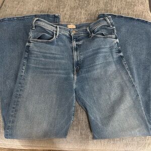 Mother jeans, the hustler roller sneak color riding the cliffside